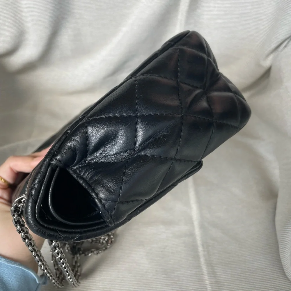 CHANEL classic quilted
